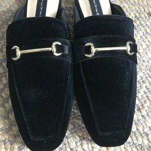 Steve Madden Velvet flats